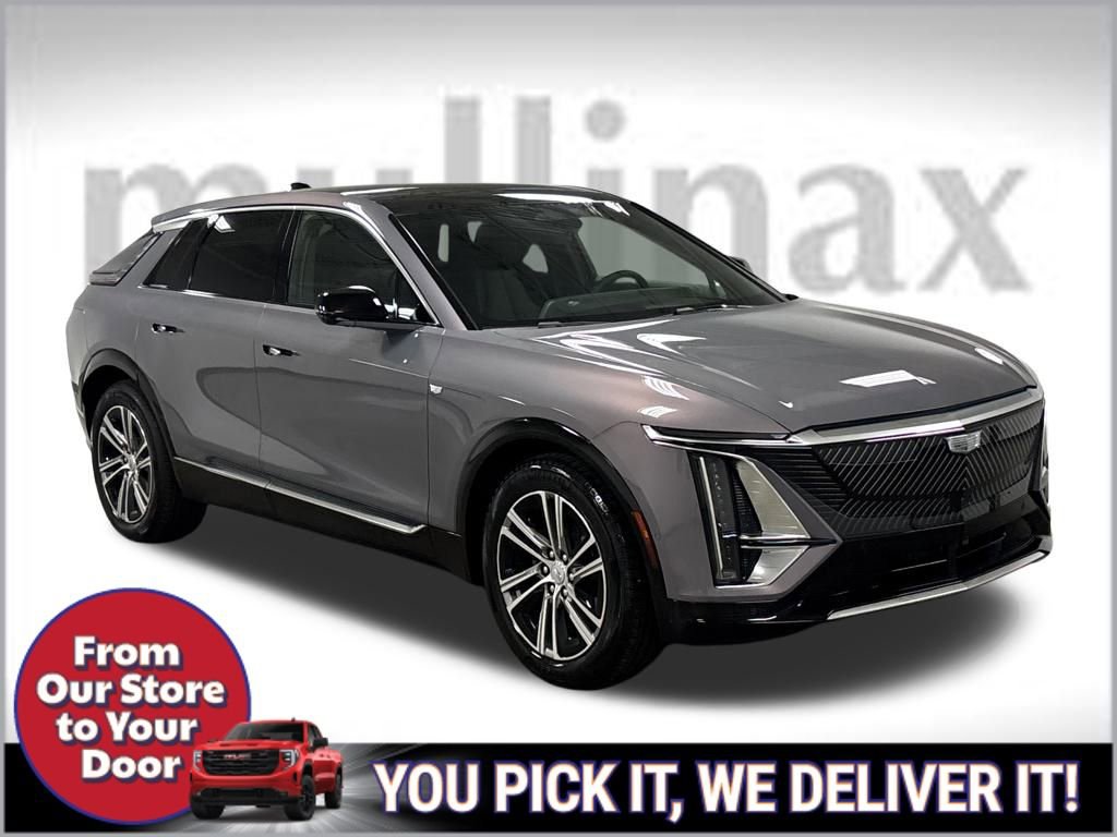 New 2026 Cadillac Lyriq Premium Luxury image 2
