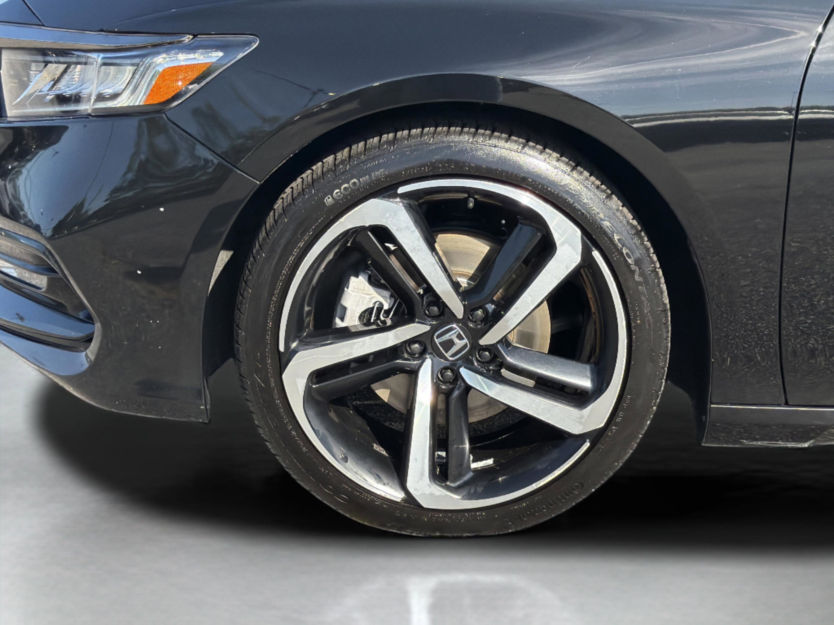 Used 2019 Honda Accord Sport image 29