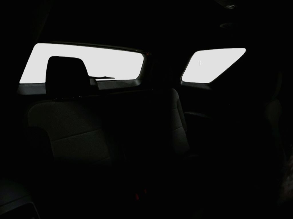 Used 2023 Chevrolet Traverse LT FWD image 27