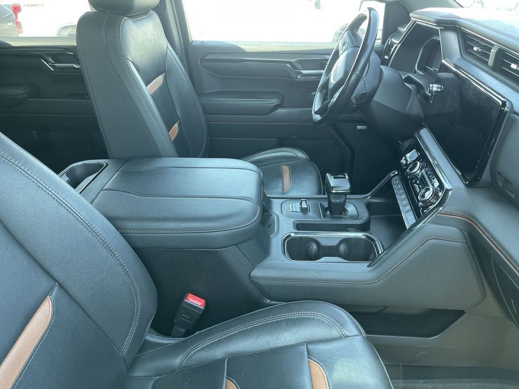 Used 2023 GMC Sierra 1500 AT4 w/ AT4 Preferred Package AWD/4WD image 10