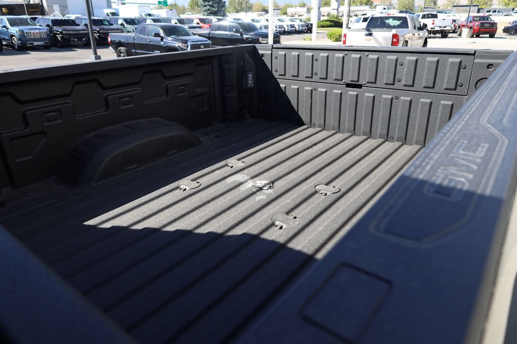 New 2026 GMC Sierra 3500 AT4 w/ AT4 Premium Plus Package AWD/4WD image 22
