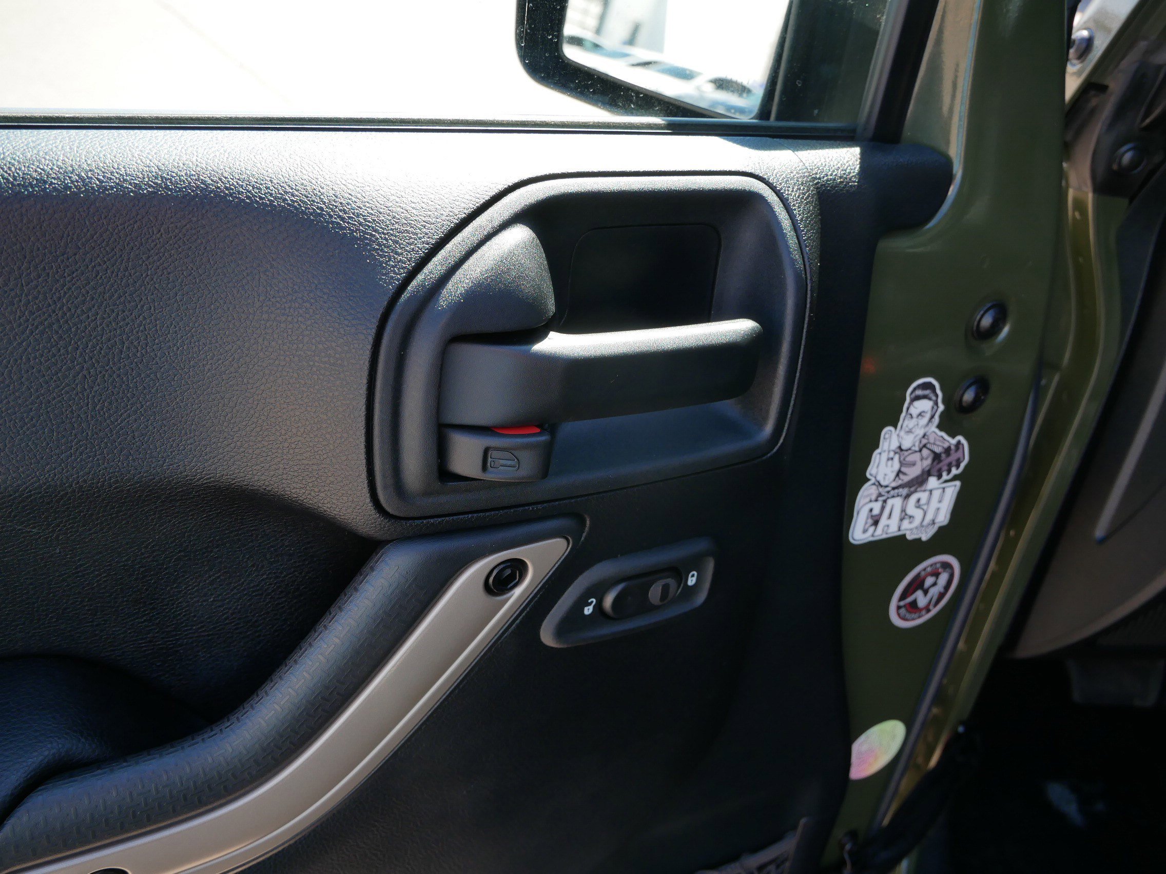 Used 2016 Jeep Wrangler Unlimited Sahara image 20