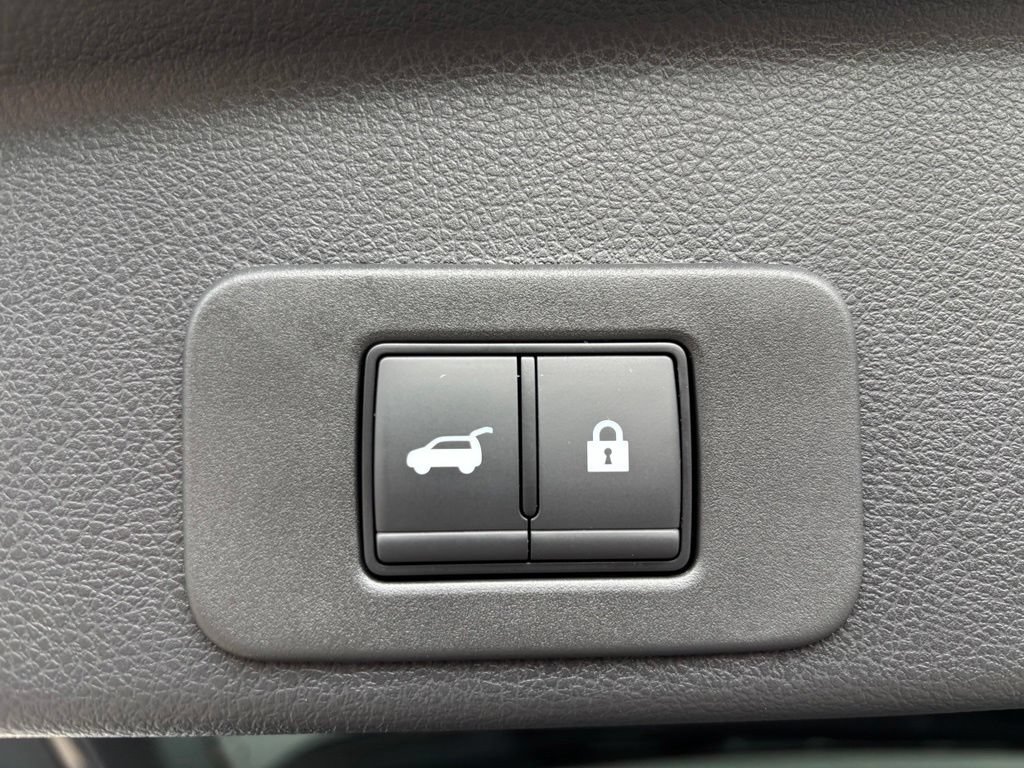 Used 2025 Nissan Murano SL w/ Cargo Package AWD/4WD image 34