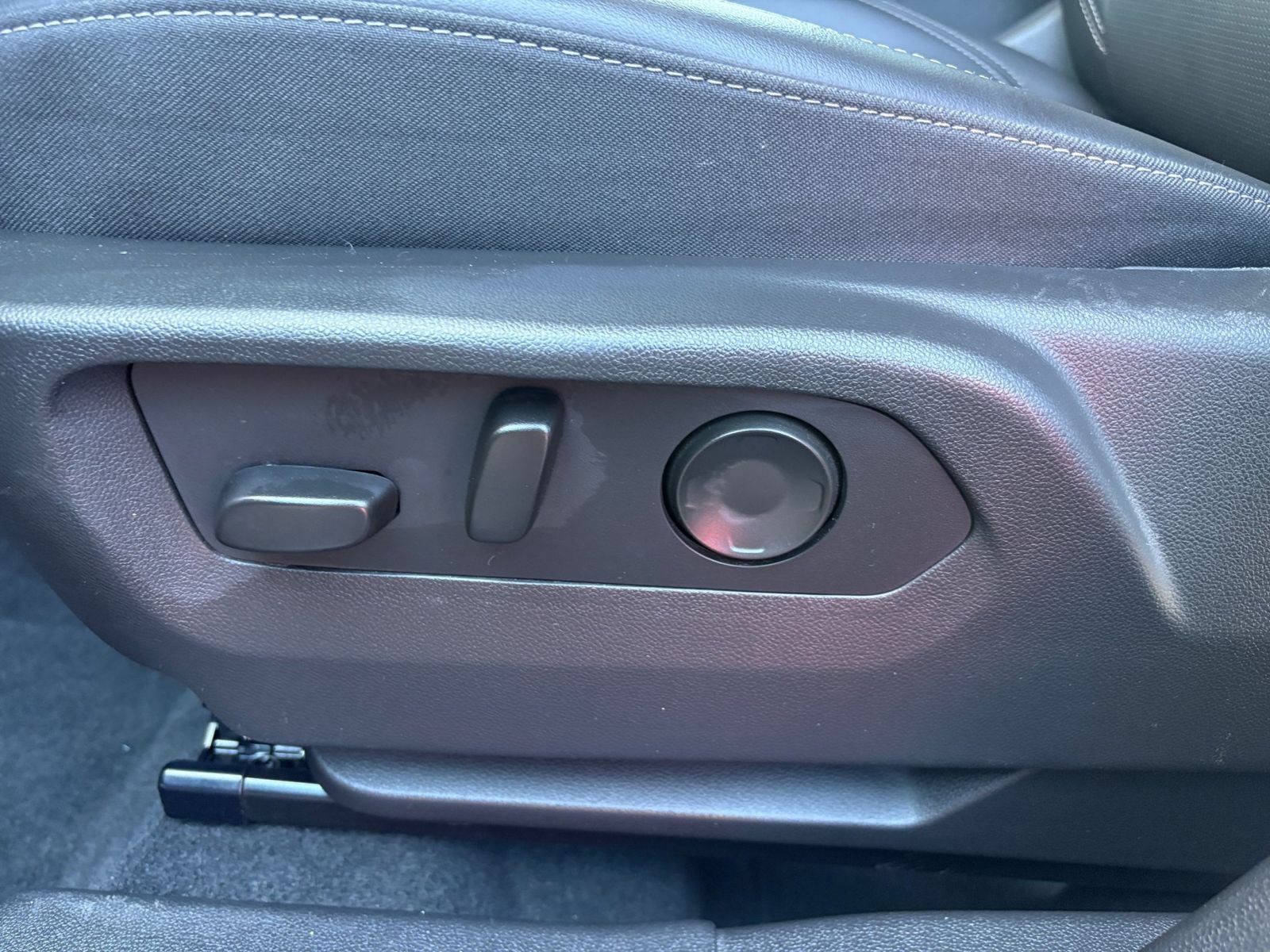 Used 2024 Buick Envision Preferred AWD/4WD image 21
