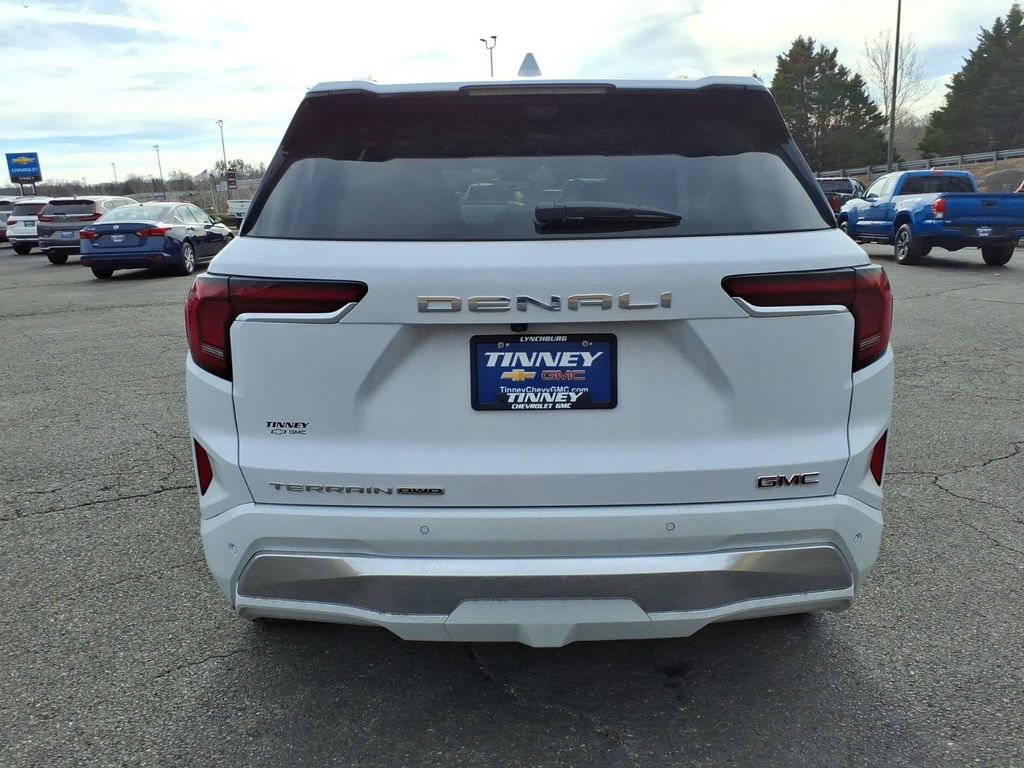 Used 2026 GMC Terrain Denali image 4