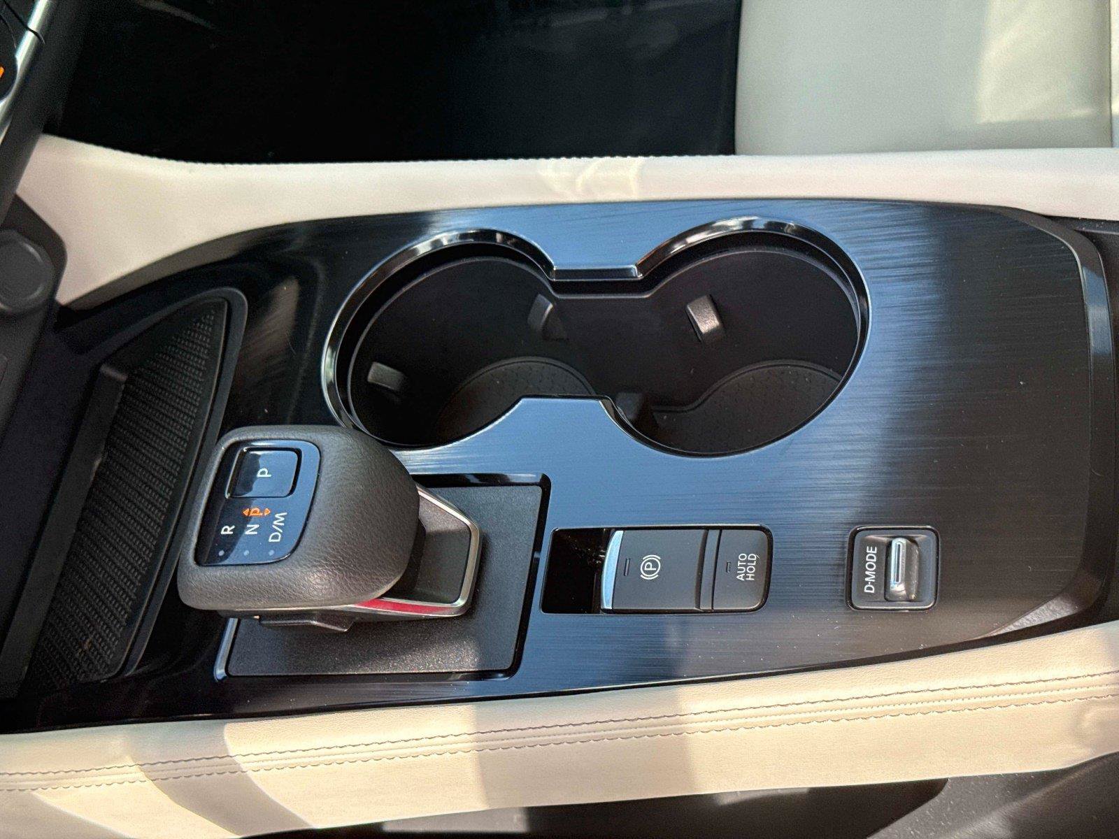 Used 2023 Nissan Rogue SL w/ SL Premium Package FWD image 28