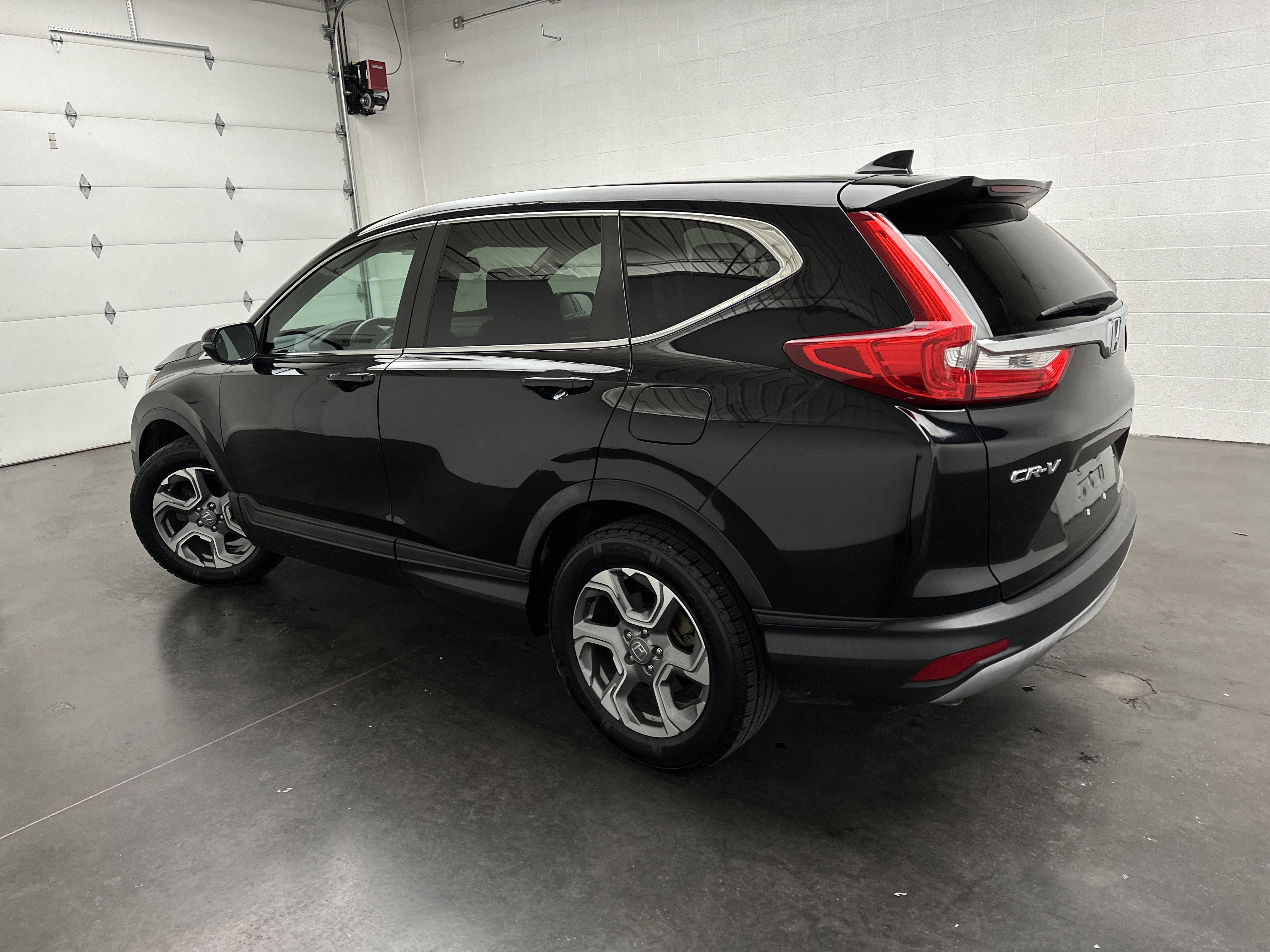 Used 2018 Honda CR-V EX-L image 7