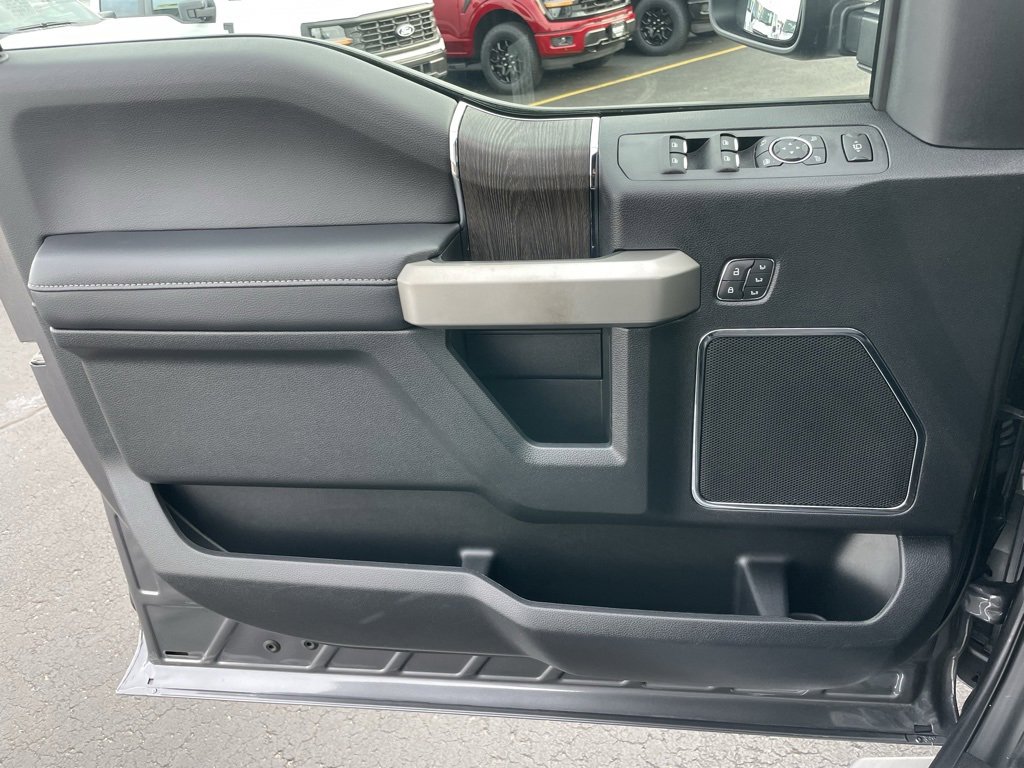 Used 2021 Ford F250 Lariat w/ Lariat Value Package image 57