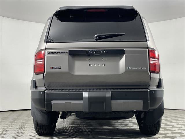 Certified 2025 Toyota Land Cruiser image 6