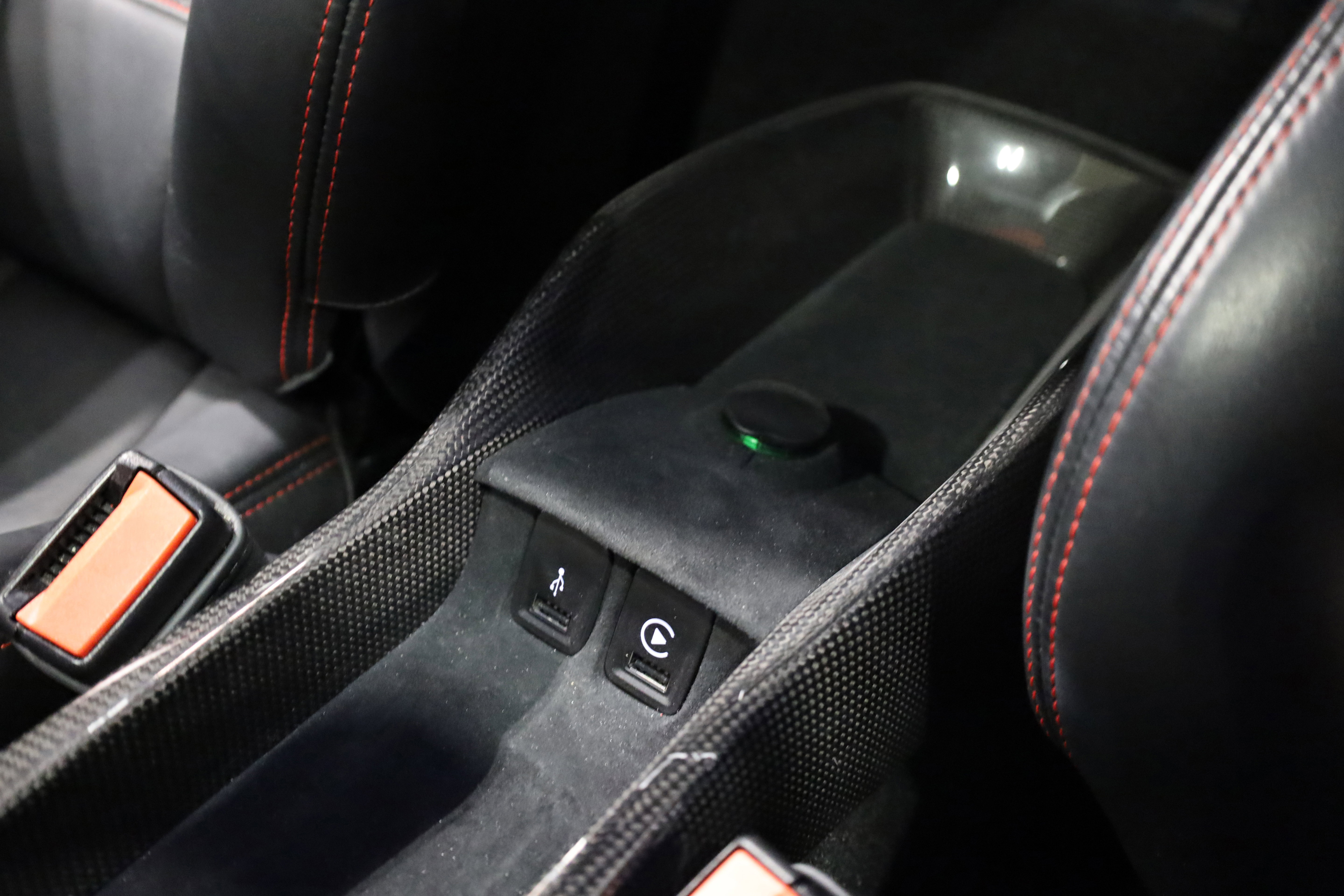 Used 2016 Ferrari 488 GTB image 34