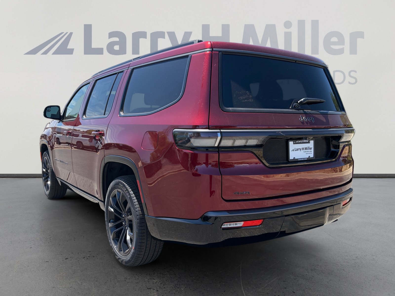New 2026 Jeep Grand Wagoneer Summit AWD/4WD image 3