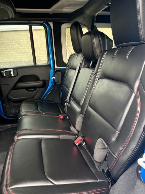 Used 2024 Jeep Wrangler Unlimited Rubicon AWD/4WD image 34