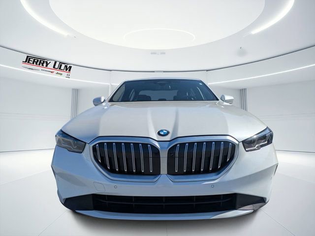 Used 2025 BMW 530i image 7