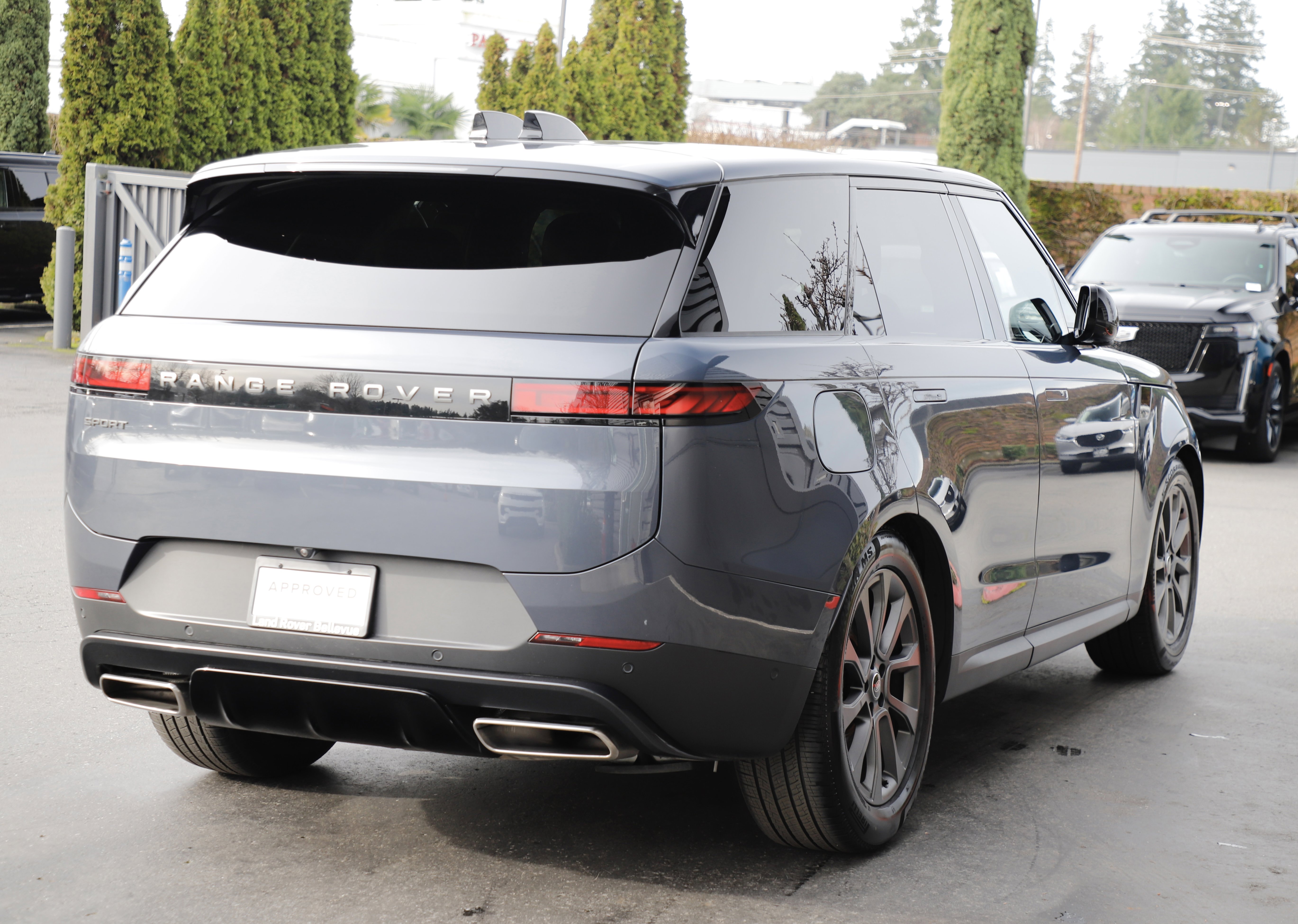 Certified 2025 Land Rover Range Rover Sport image 10