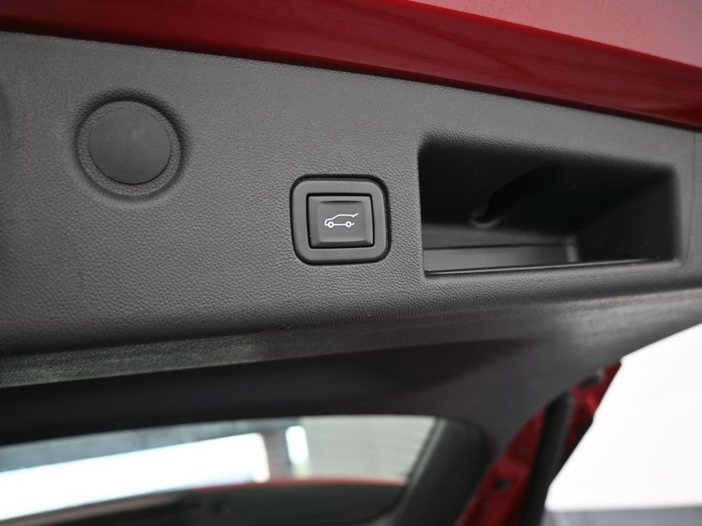 Used 2022 Chevrolet Equinox RS w/ RS Leather Package image 49