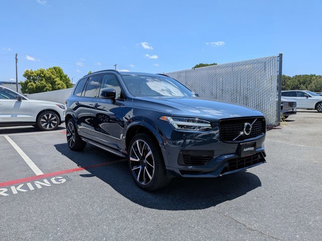 Used 2023 Volvo XC90 T8 Plus w/ Protection Package Premier AWD/4WD image 3