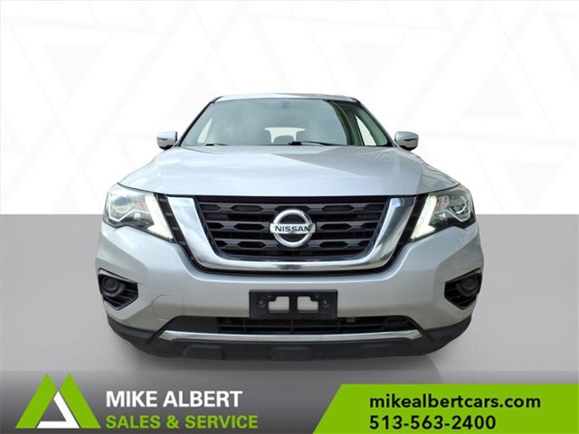 Used 2020 Nissan Pathfinder S image 2