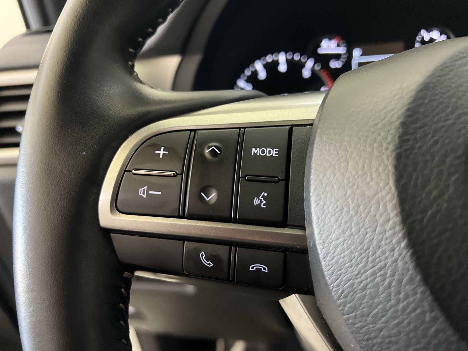 Used 2023 Lexus GX 460 Premium w/ Premium Package AWD/4WD image 38