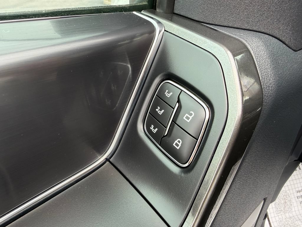 Used 2023 Ford F150 Lariat w/ Equipment Group 502A High AWD/4WD image 13