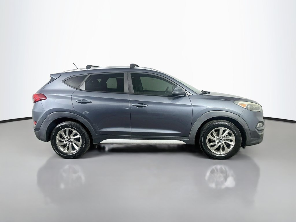 Used 2017 Hyundai Tucson SE w/ SE Popular Package 02 FWD image 7