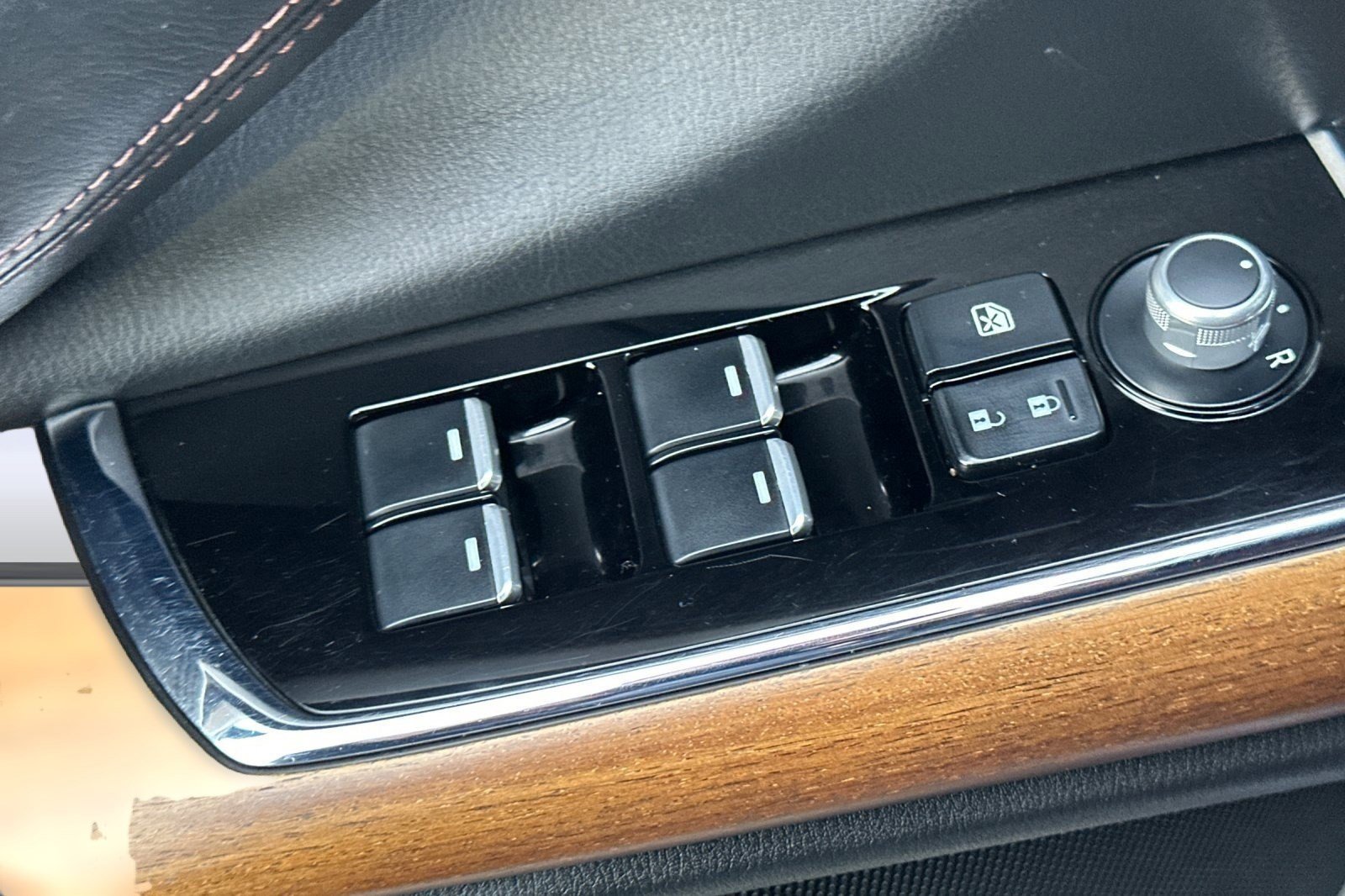 Used 2018 MAZDA CX-9 Signature image 12