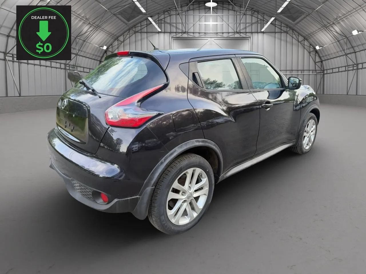 Used 2015 Nissan Juke S FWD image 5