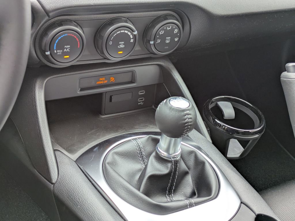 New 2026 MAZDA MX-5 Miata Sport RWD image 18