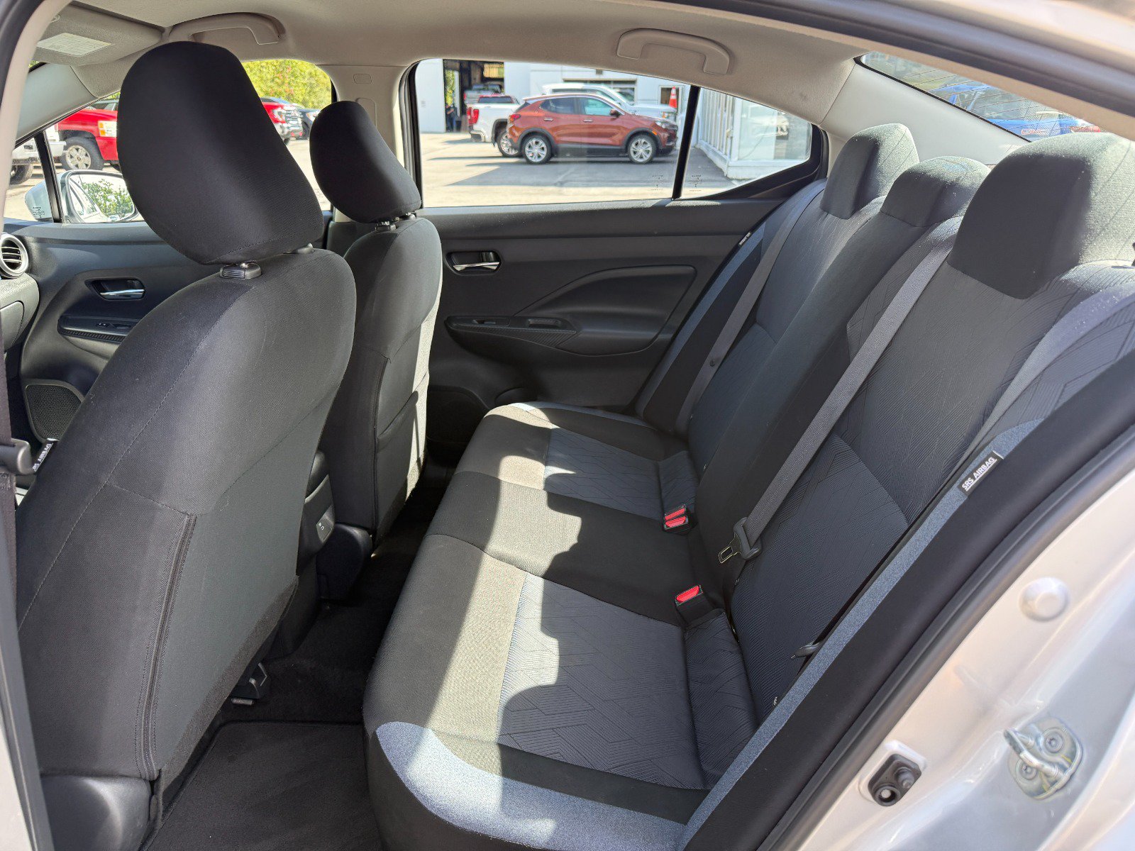 Used 2025 Nissan Versa SV FWD image 16