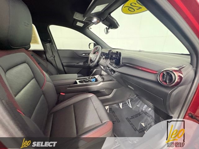 Used 2026 Chevrolet Equinox RS w/ LPO, Floor Liner Package AWD/4WD image 9