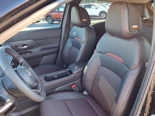 New 2026 Nissan Kicks SR w/ SR Premium Package image 12