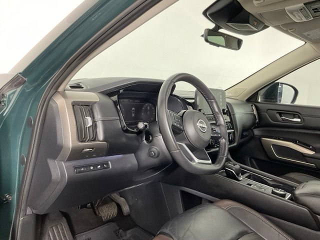 Used 2023 Nissan Pathfinder Platinum AWD/4WD image 14