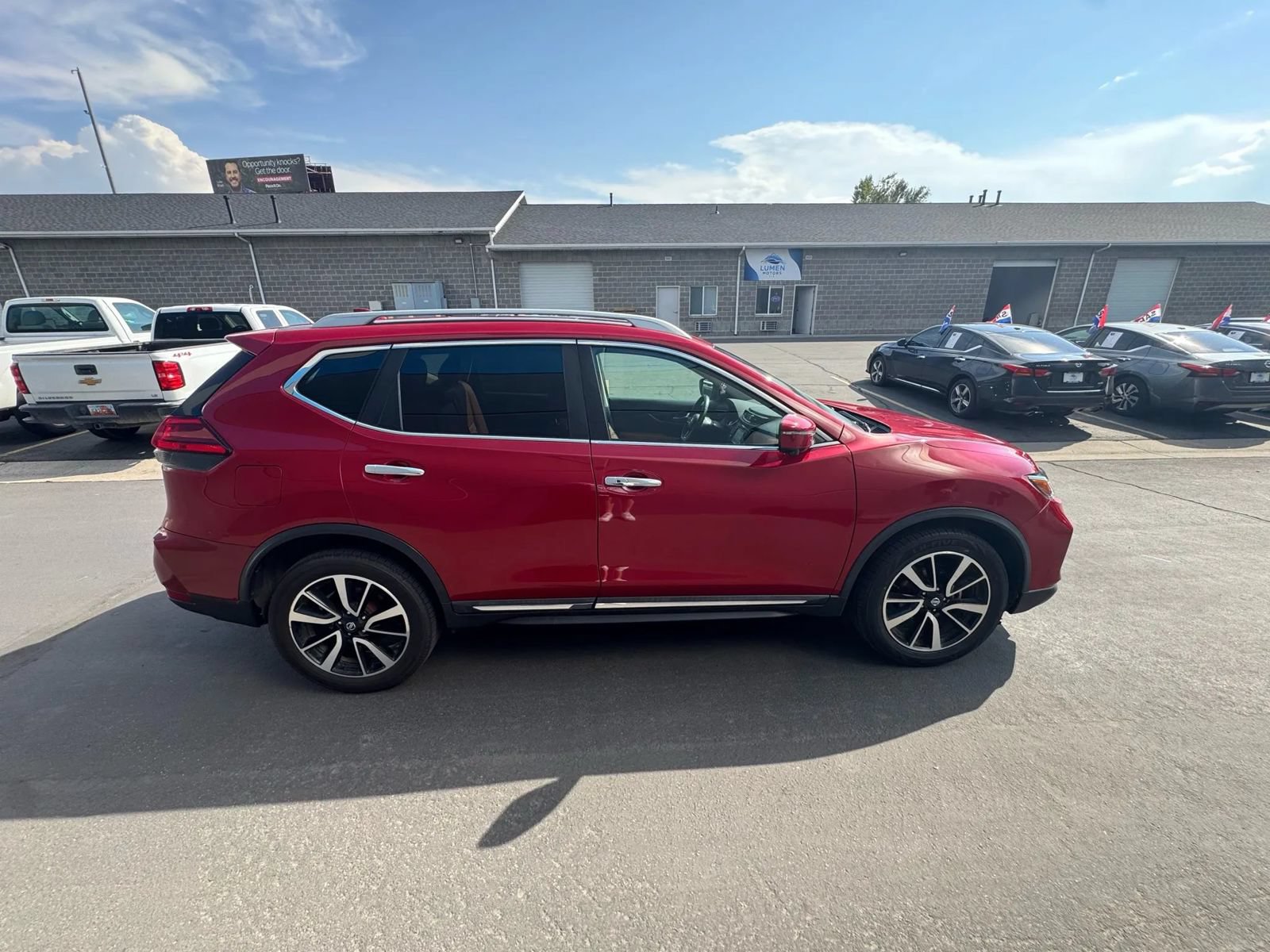 Used 2017 Nissan Rogue SL w/ SL Premium Package AWD/4WD image 4