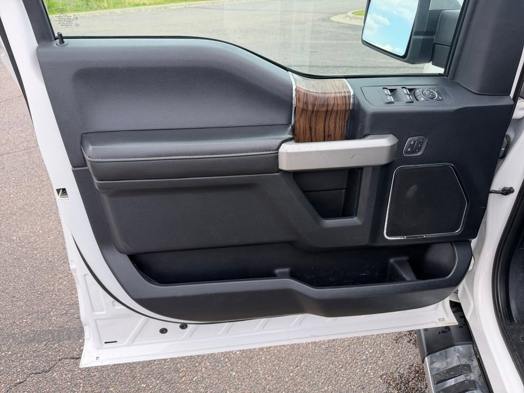 Used 2019 Ford F150 Lariat w/ Equipment Group 502A Luxury AWD/4WD image 25
