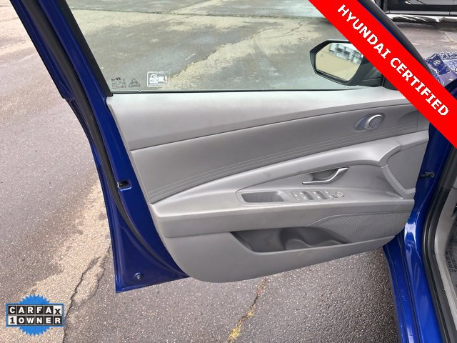 Used 2021 Hyundai Elantra SE image 8