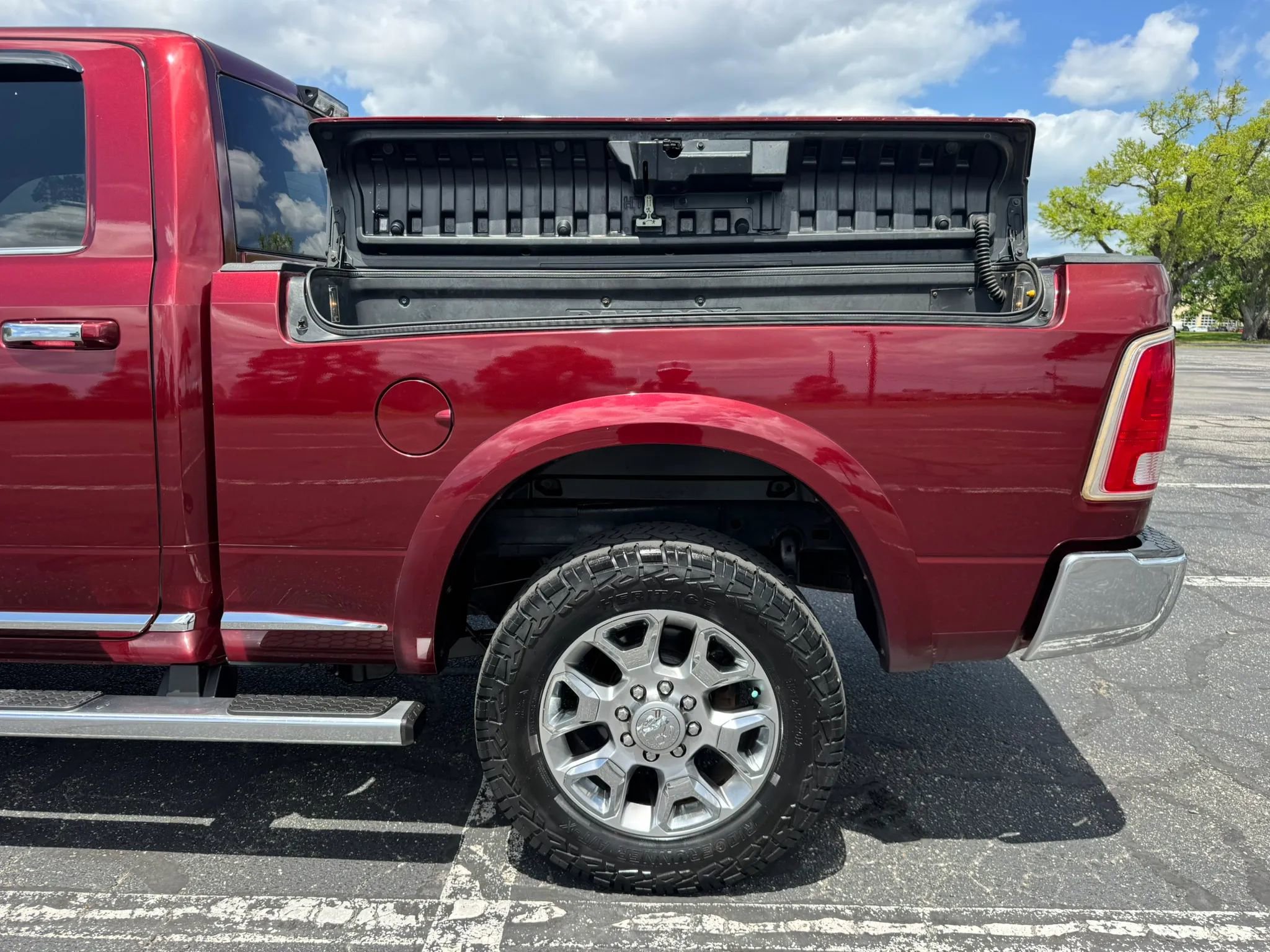 Used 2016 RAM 2500 Limited AWD/4WD image 12