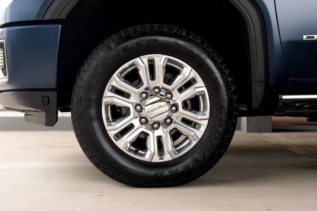 Used 2023 GMC Sierra 2500 Denali w/ Denali Ultimate Package AWD/4WD image 13
