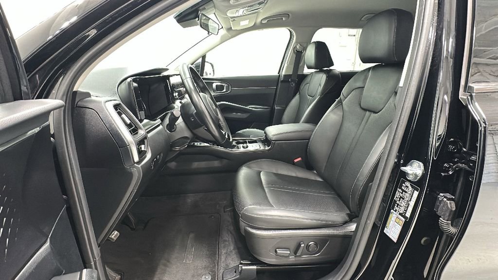 Used 2022 Kia Sorento S image 9