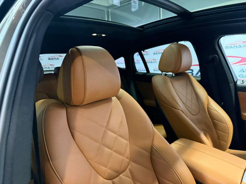 Used 2023 BMW X6 xDrive40i w/ M Sport Package image 46