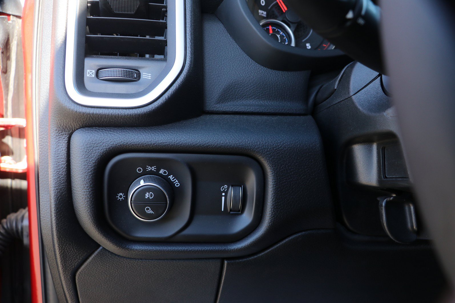 New 2026 RAM 2500 Big Horn AWD/4WD image 12