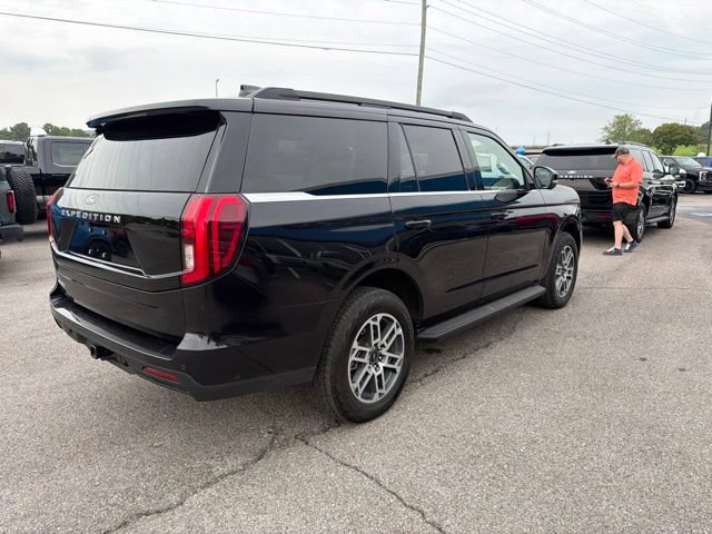 Used 2025 Ford Expedition Active AWD/4WD image 27
