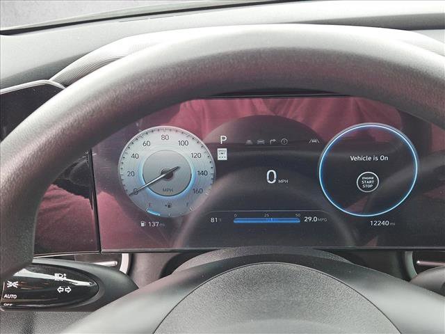 Certified 2024 Hyundai Elantra SEL image 11