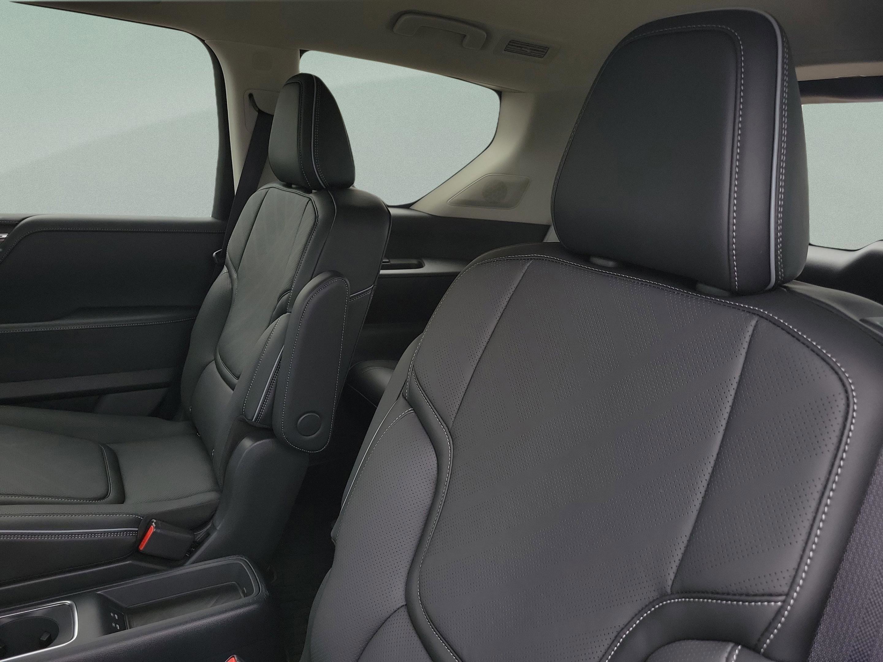 New 2026 INFINITI QX80 Luxe w/ Cargo Package image 22