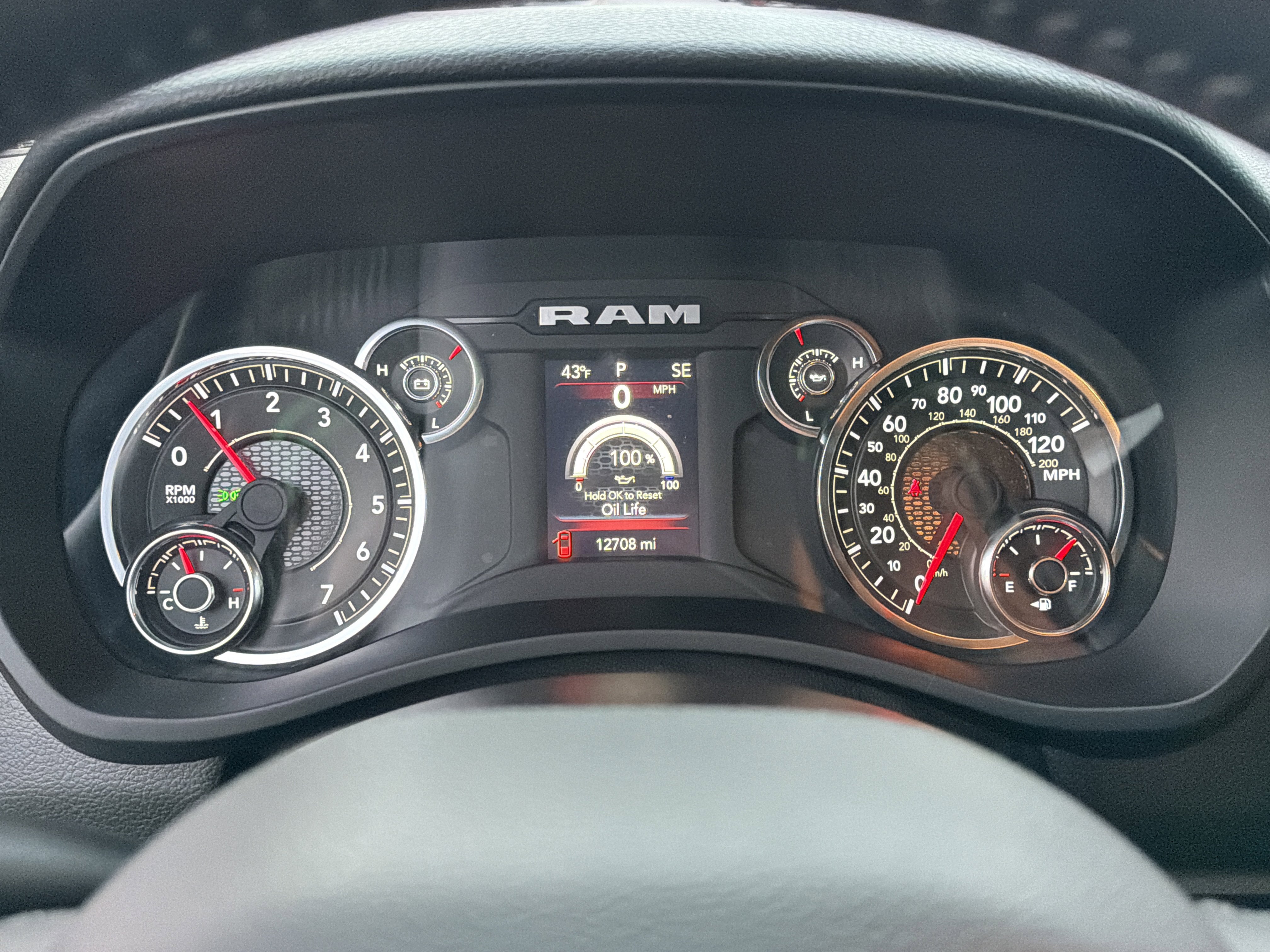 Used 2024 RAM 2500 Big Horn w/ Bed Utility Group image 28