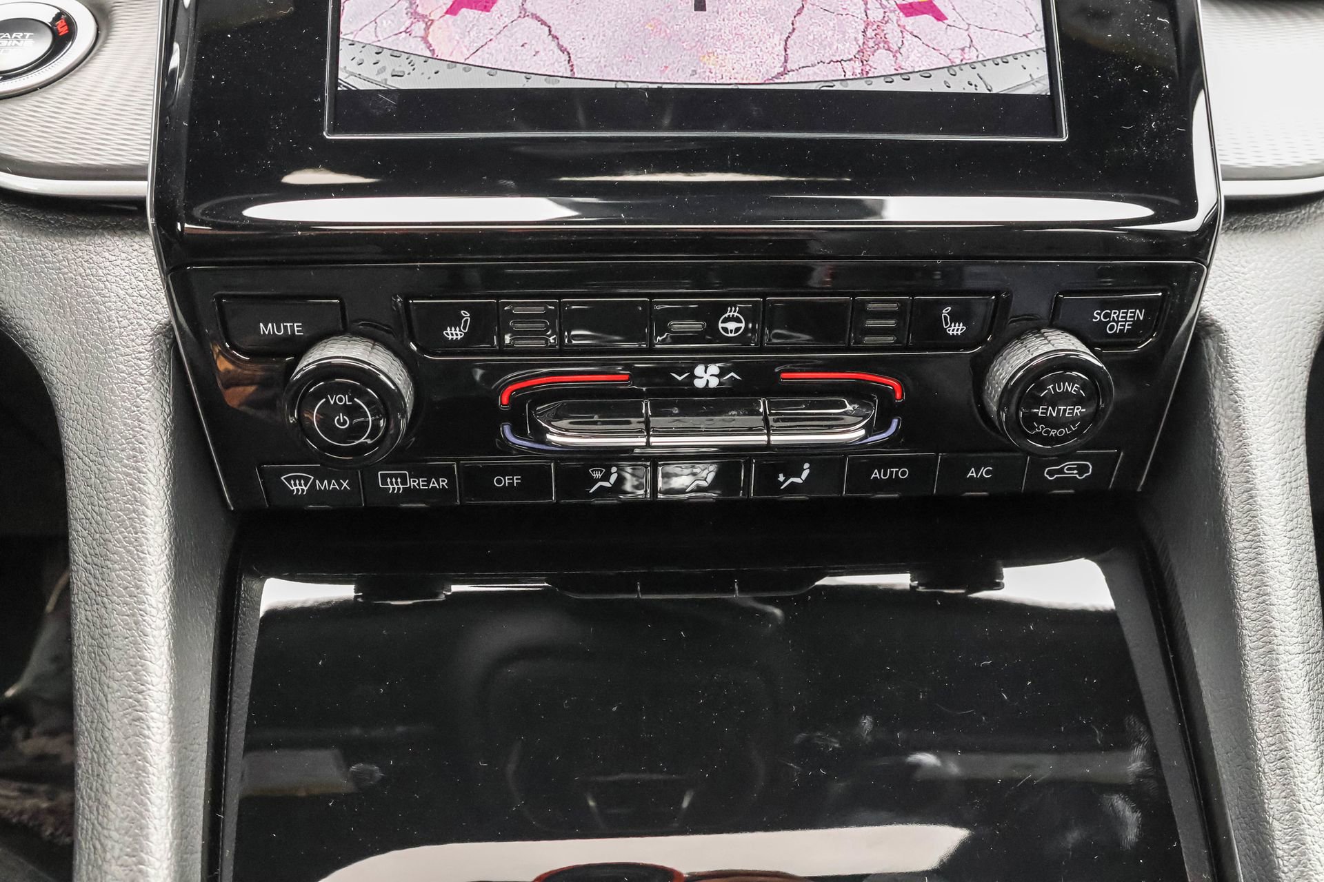 New 2025 Jeep Grand Cherokee Altitude image 20