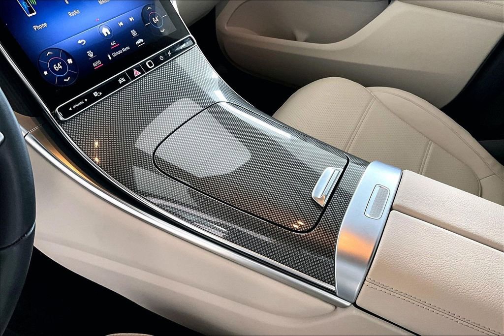 Used 2024 Mercedes-Benz GLC 300 image 18