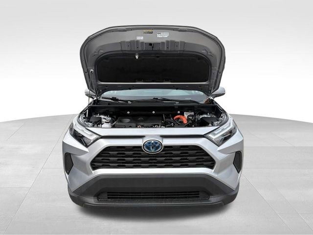 Used 2024 Toyota RAV4 XLE image 32