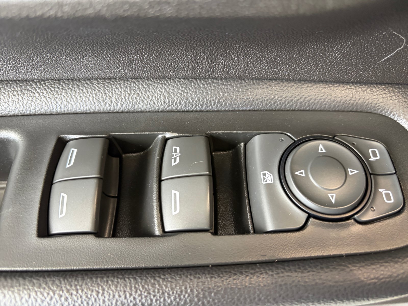 Used 2018 GMC Terrain SLE FWD image 13