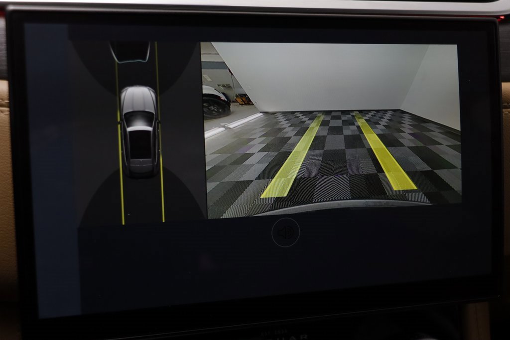 Used 2023 Jaguar F-PACE S image 10