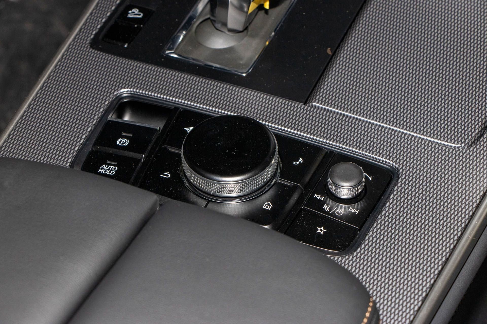 New 2025 MAZDA CX-70 3.3 Turbo w/ Premium Package image 24