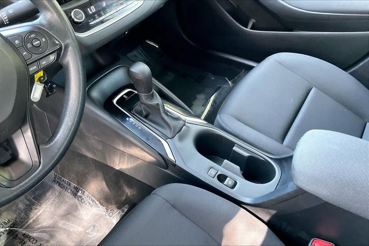 Used 2023 Toyota Corolla LE FWD image 17